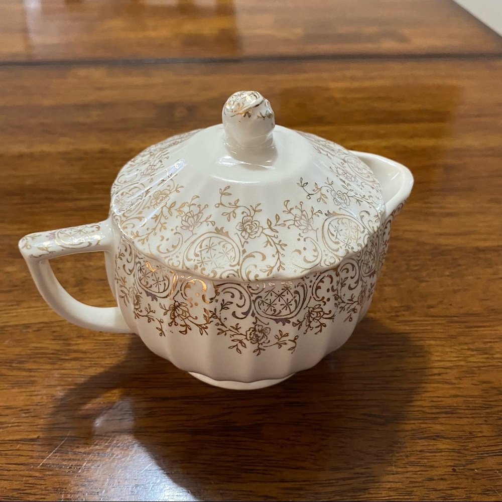 American Limoges 22k guaranteed Toledo Delight creamer